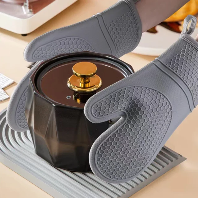 Heat Resistant Silicone Oven Mitts Set Soft Cotton Lining Long